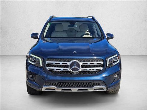 Used 2022 Mercedes-Benz GLB 250 image 2