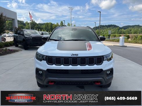 Used 2024 Jeep Compass Trailhawk image 30