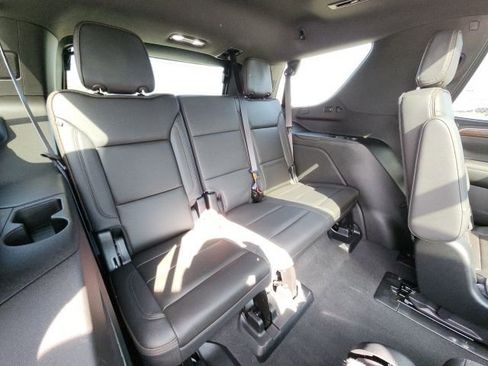 Used 2023 Chevrolet Tahoe High Country AWD/4WD image 7