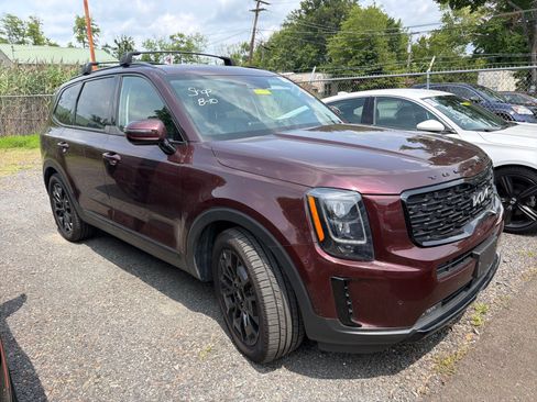 Used 2022 Kia Telluride SX w/ Nightfall Edition Package AWD/4WD image 1