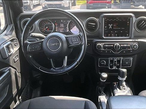 Used 2022 Jeep Wrangler Unlimited Sport AWD/4WD image 5
