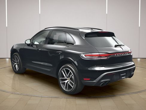 New 2026 Porsche Macan AWD/4WD image 3
