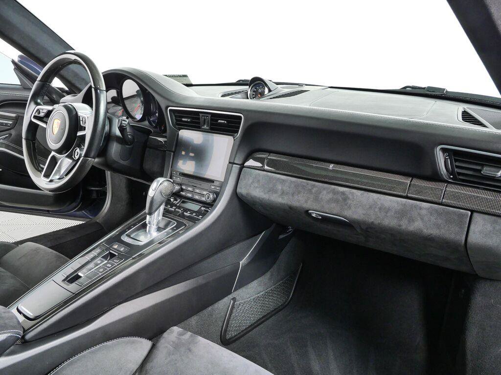 Used 2018 Porsche 911 Carrera GTS RWD image 22
