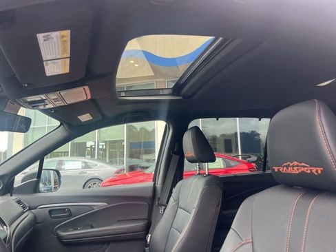 Certified 2023 Honda Passport TrailSport image 15