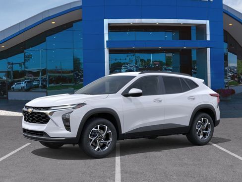 New 2026 Chevrolet Trax LT w/ Driver Confidence Package FWD image 26