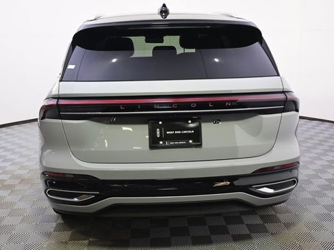 New 2026 Lincoln Nautilus Reserve image 5