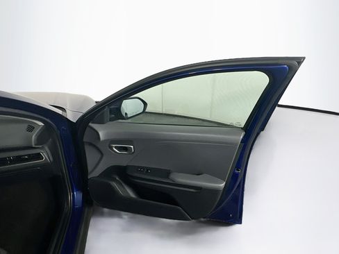Used 2025 Kia K4 FWD image 30