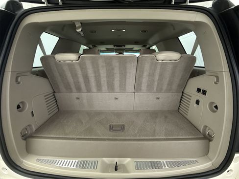 Used 2015 Cadillac Escalade Premium image 41