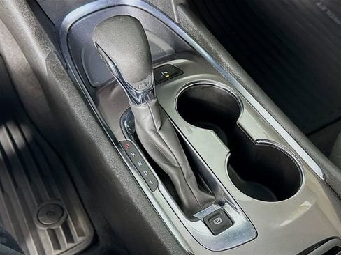 Used 2024 Chevrolet Malibu LT image 19