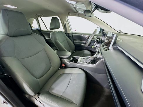 Used 2024 Toyota RAV4 LE image 30