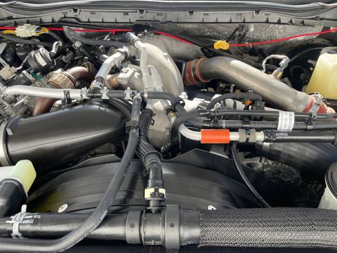 Used 2023 Ford F350 XLT w/ XLT Premium Package image 21