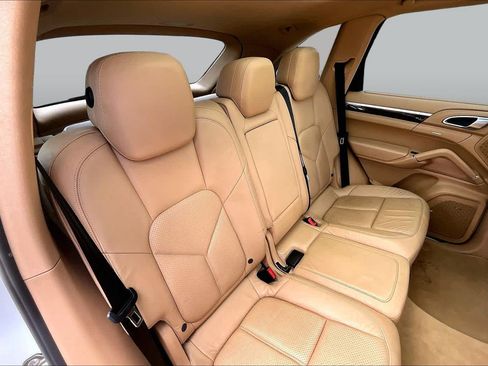 Used 2014 Porsche Cayenne S AWD/4WD image 20