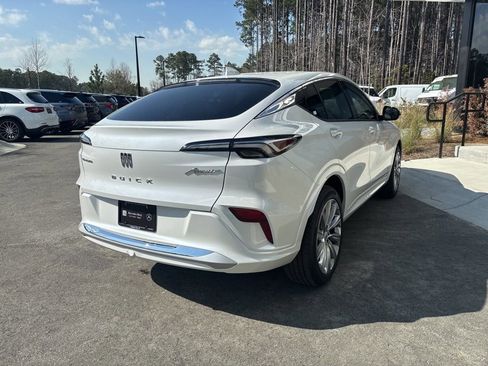 Used 2024 Buick Envista Avenir image 6