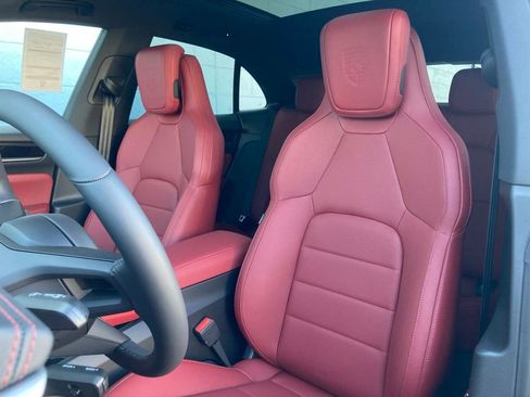 New 2025 Porsche Macan 4S Electric image 5