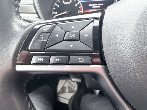 Used 2024 Nissan Altima 2.5 SV w/ SV Premium Package image 22