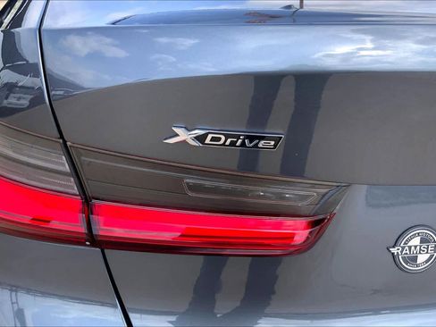 Used 2020 BMW 330i xDrive Sedan w/ Convenience Package AWD/4WD image 10