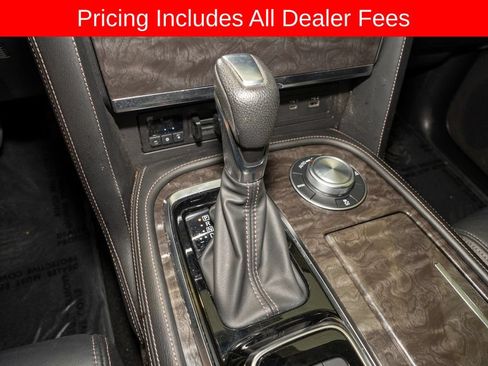 Used 2022 Nissan Armada Platinum w/ Captain's Chairs Package AWD/4WD image 21