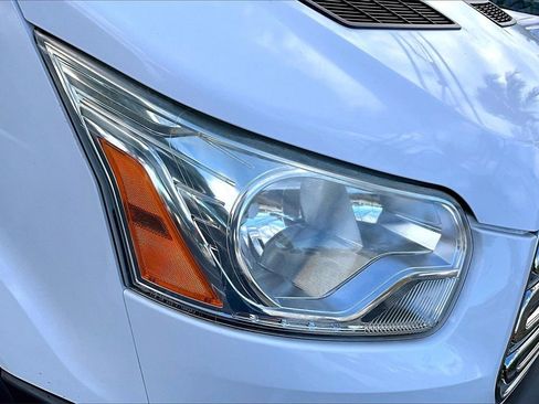 Used 2016 Ford Transit 150 XLT image 30