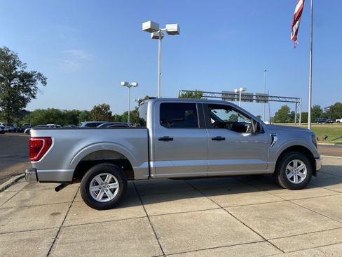 Used 2023 Ford F150 XLT RWD image 12