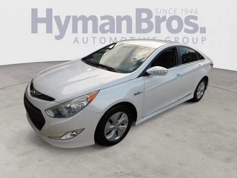 Used 2015 Hyundai Sonata Hybrid image 1