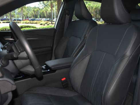 Used 2025 Toyota Camry LE image 12