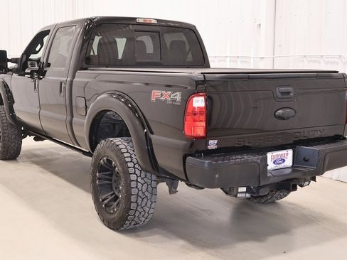 Used 2016 Ford F350 Lariat image 7