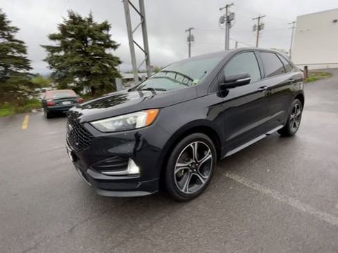 Certified 2020 Ford Edge ST w/ Cold Weather Package AWD/4WD image 5