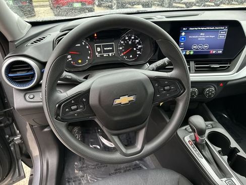 Used 2025 Chevrolet Trax LS w/ Driver Confidence Package image 13
