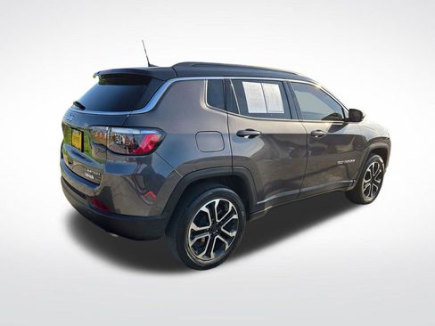 Used 2022 Jeep Compass Limited AWD/4WD image 3