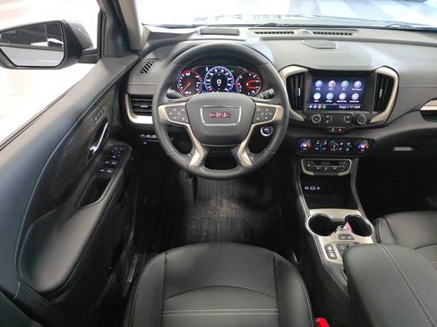 Used 2024 GMC Terrain Denali w/ Denali Premium Package AWD/4WD image 15