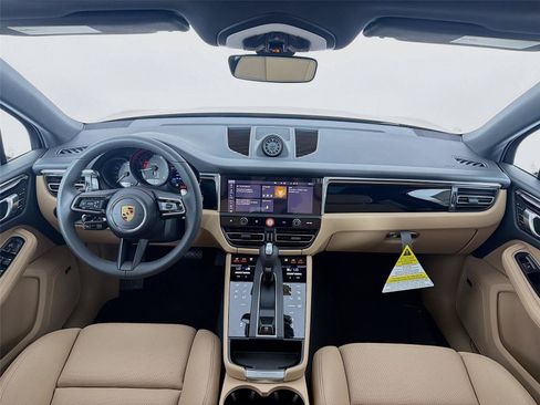 New 2026 Porsche Macan AWD/4WD image 16