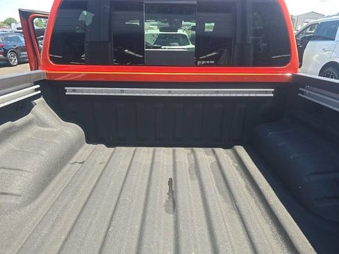 Certified 2025 Nissan Frontier PRO-4X w/ Pro Convenience Package AWD/4WD image 2