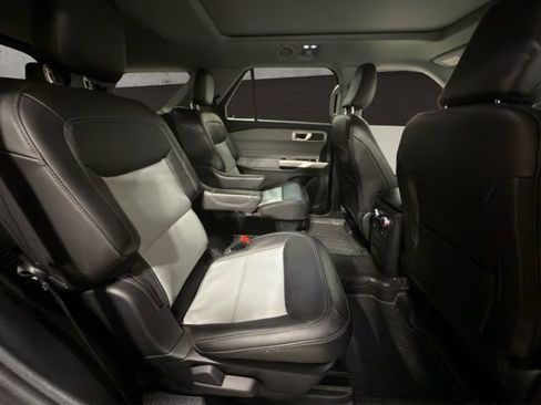 Certified 2023 Ford Explorer XLT w/ Equipment Group 202A AWD/4WD image 21