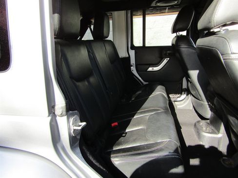 Used 2014 Jeep Wrangler Unlimited Sahara w/ Dual Top Group image 6