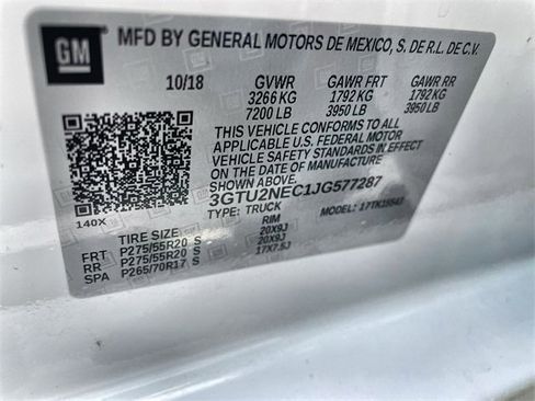 Used 2018 GMC Sierra 1500 SLT w/ SLT Premium Package image 26