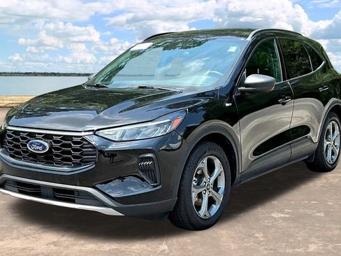 Certified 2025 Ford Escape ST-Line FWD image 4