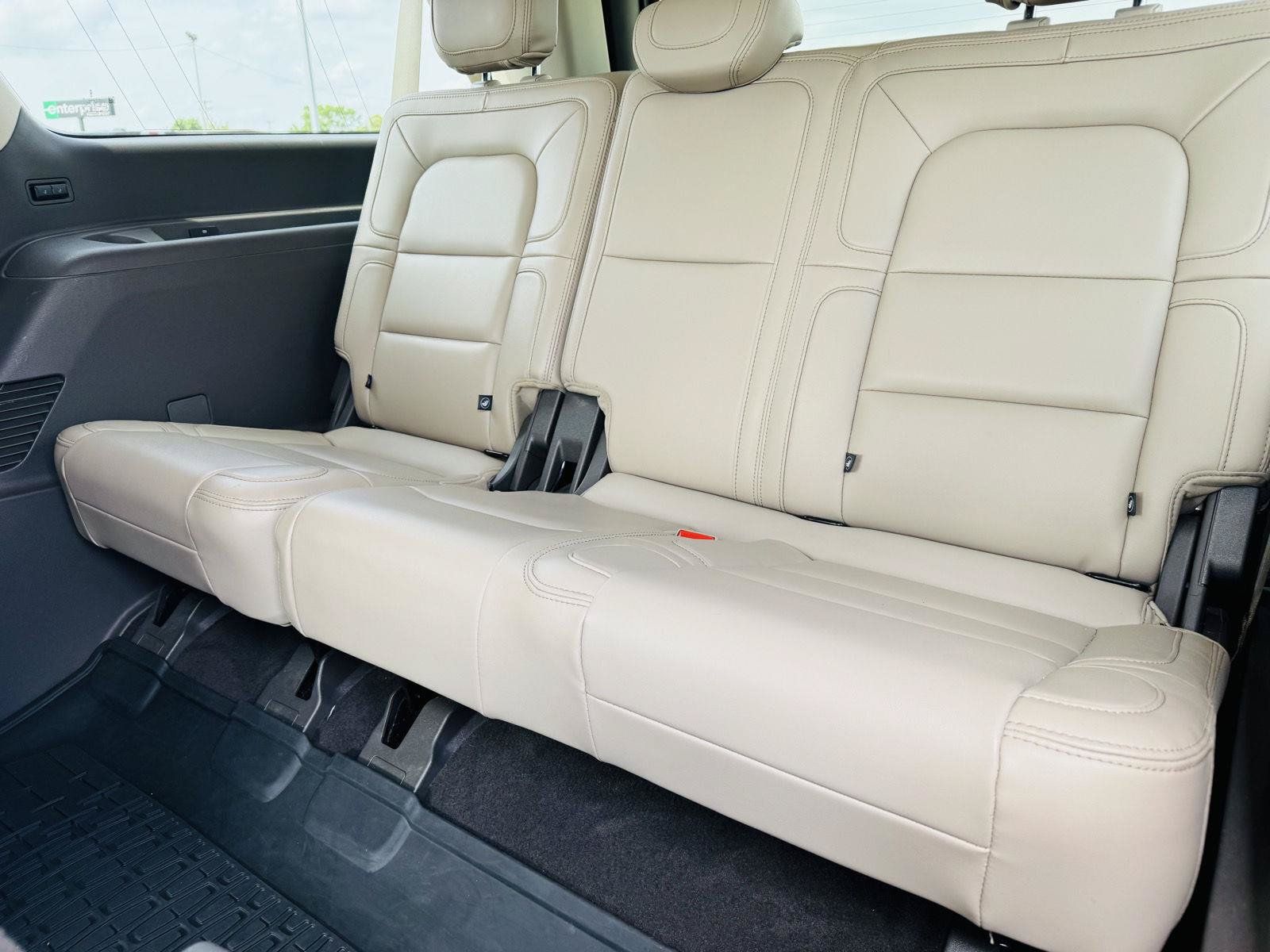 Used 2024 Lincoln Navigator L Reserve AWD/4WD image 37
