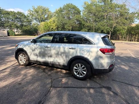 Used 2016 Kia Sorento L FWD image 24