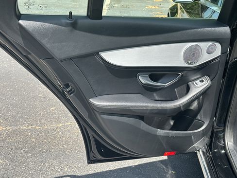 Used 2015 Mercedes-Benz C 300 4MATIC Sedan image 22