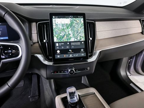 New 2026 Volvo XC90 B6 Plus w/ Protection Package Premier image 13