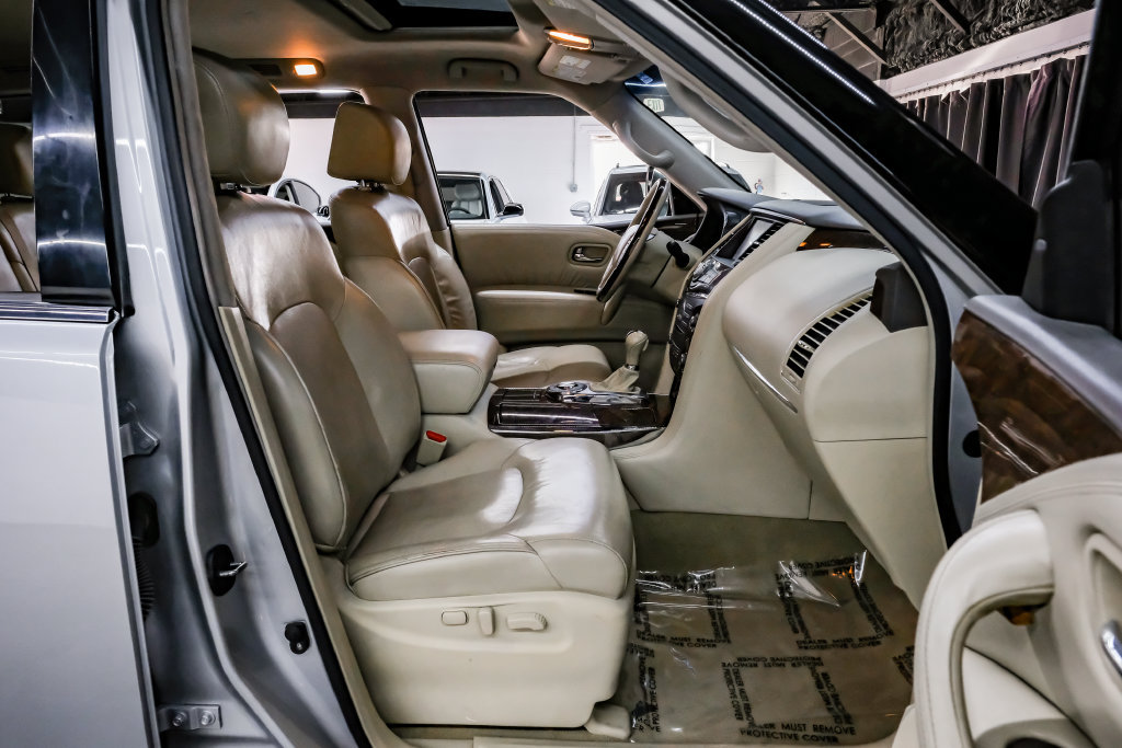 Used 2016 INFINITI QX80 2WD w/ Driver's Assistance Package image 39