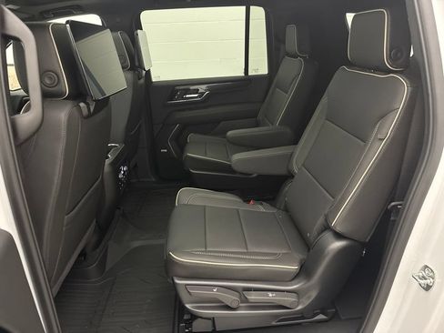 New 2026 GMC Yukon XL Elevation w/ Elevation Premium Package AWD/4WD image 69