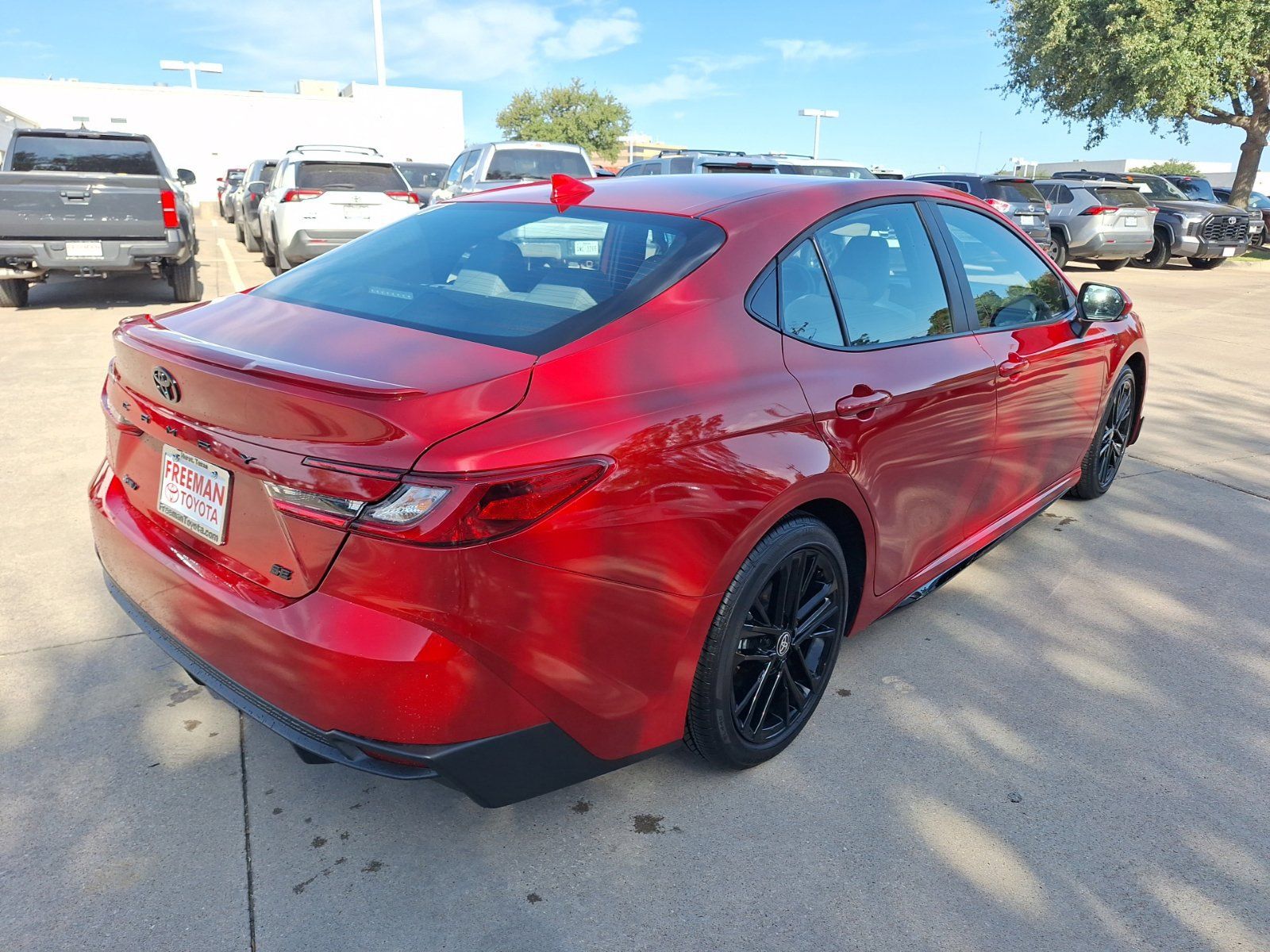 Used 2026 Toyota Camry SE w/ Convenience Package FWD image 6