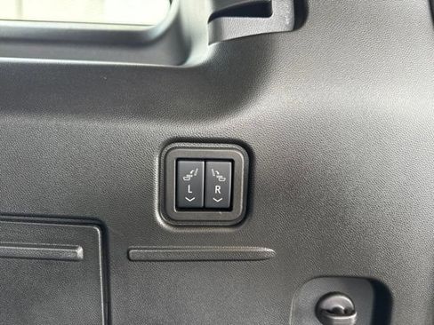Used 2025 GMC Hummer EV 3X AWD/4WD image 26