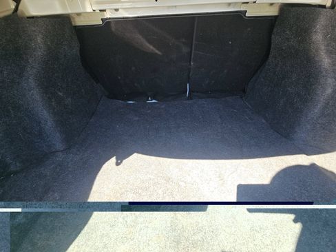 Used 2022 Nissan Versa S FWD image 14
