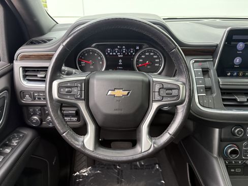 Used 2021 Chevrolet Tahoe Premier w/ Premium Package AWD/4WD image 17