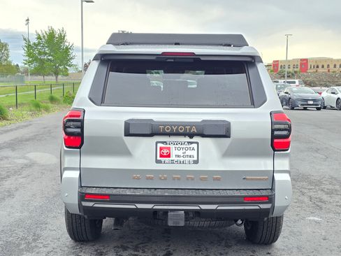 New 2026 Toyota 4Runner TRD Off-Road Premium AWD/4WD image 4