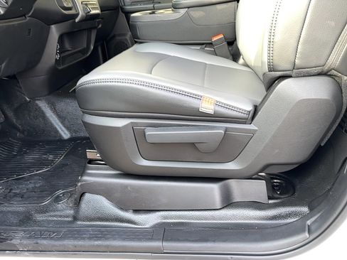 New 2026 RAM 5500 Tradesman w/ Chrome Appearance Group AWD/4WD image 11