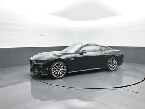 New 2026 Ford Mustang GT Premium RWD image 4