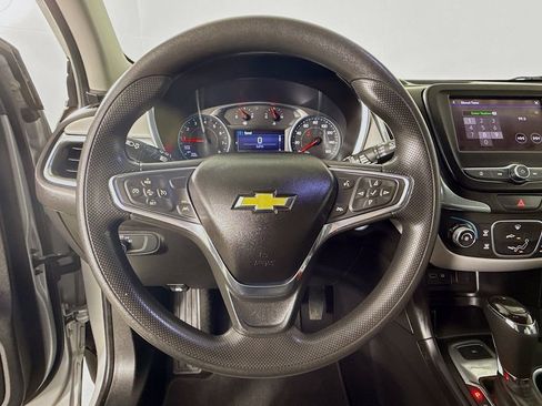 Used 2020 Chevrolet Equinox LT AWD/4WD image 13